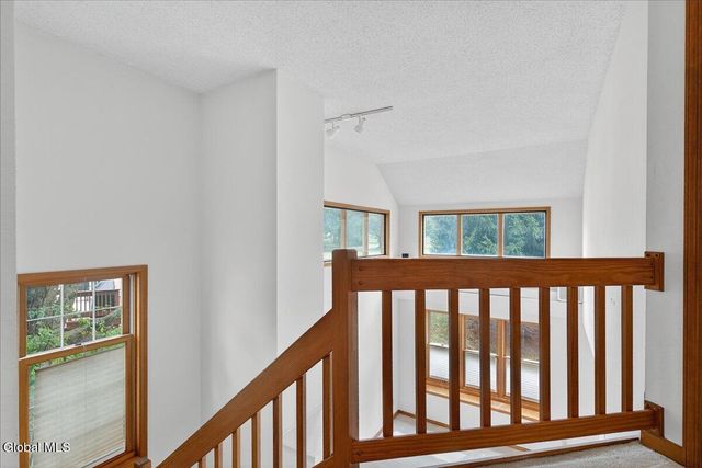 1 Valley View Avenue, East Greenbush, NY 12144