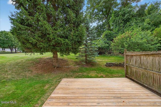 1 Valley View Avenue, East Greenbush, NY 12144