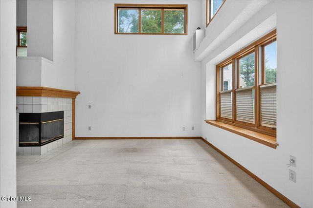 1 Valley View Avenue, East Greenbush, NY 12144