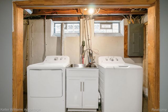 16880 Fielding Street, Detroit, MI 48219