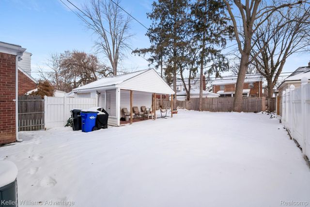 16880 Fielding Street, Detroit, MI 48219