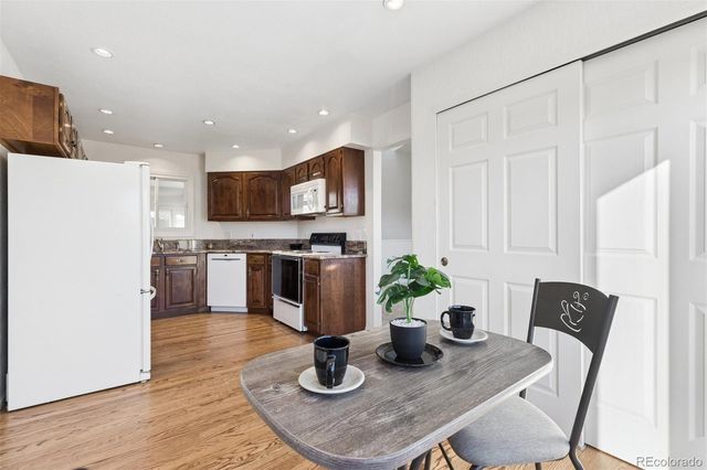 8040 E Dartmouth Avenue 13, Denver, CO 80231