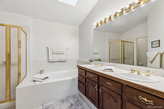 8040 E Dartmouth Avenue 13, Denver, CO 80231