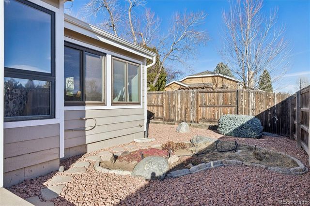 8040 E Dartmouth Avenue 13, Denver, CO 80231