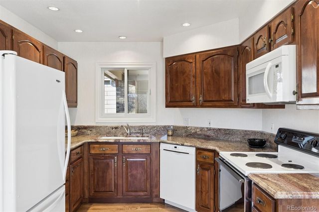 8040 E Dartmouth Avenue 13, Denver, CO 80231