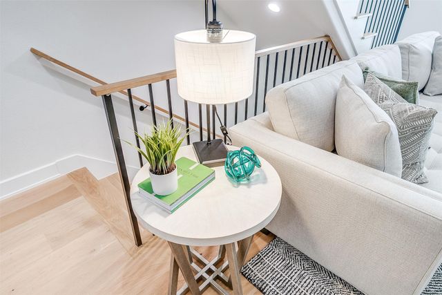 125 Vista Lane, Arlington, TX 76013