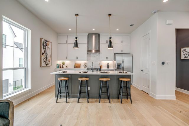 125 Vista Lane, Arlington, TX 76013