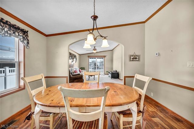 378 Pin Oak, Elyria, OH 44035