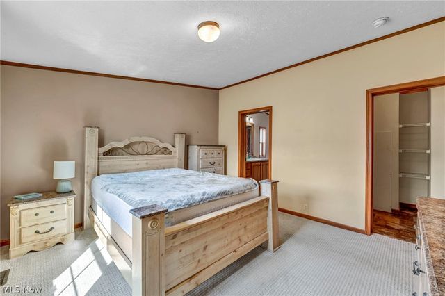 378 Pin Oak, Elyria, OH 44035