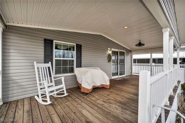 378 Pin Oak, Elyria, OH 44035