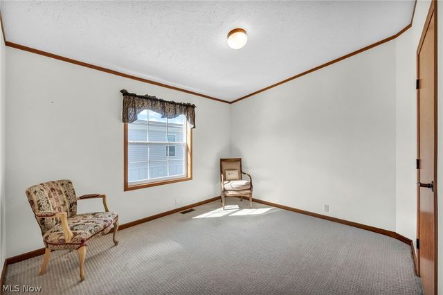 378 Pin Oak, Elyria, OH 44035