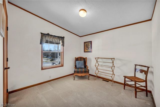 378 Pin Oak, Elyria, OH 44035