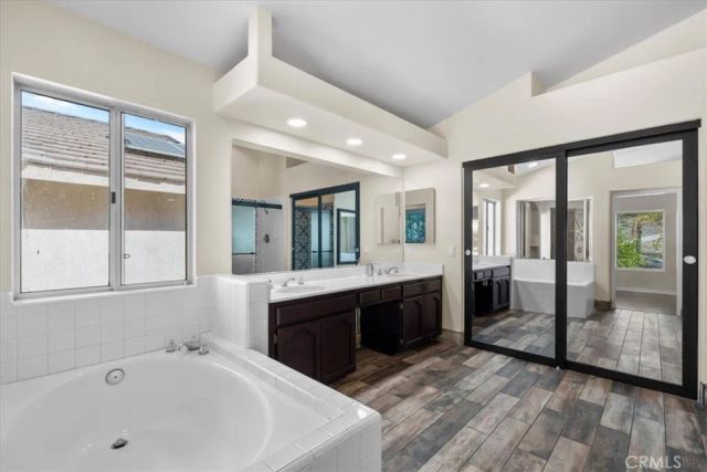 588 Hillsborough, Corona, CA 92879
