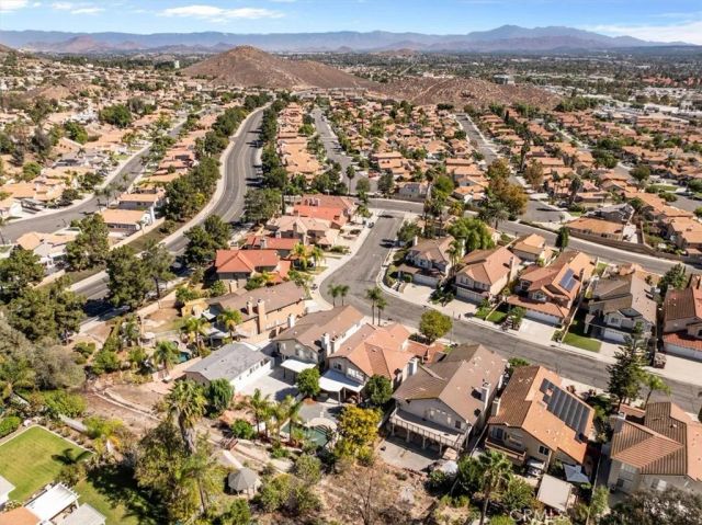 588 Hillsborough, Corona, CA 92879