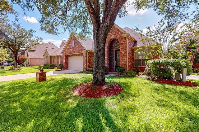 402 Bay Bridge Drive, Sugar Land, TX 77478