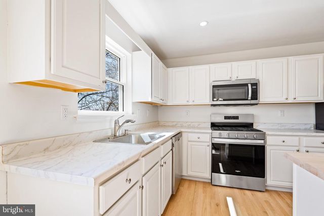 244 PRESTWICK LN, New Castle, DE 19720