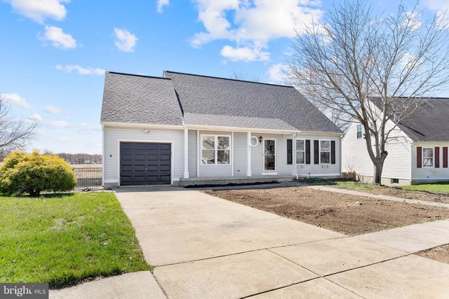 244 PRESTWICK LN, New Castle, DE 19720