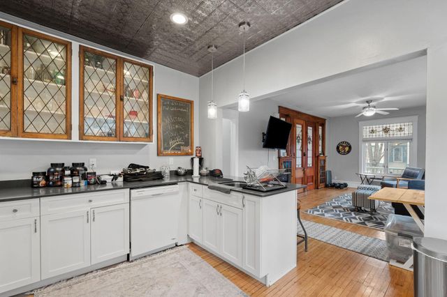610 E 16th Street, Minneapolis, MN 55404