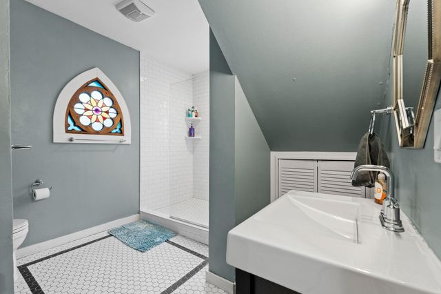 610 E 16th Street, Minneapolis, MN 55404
