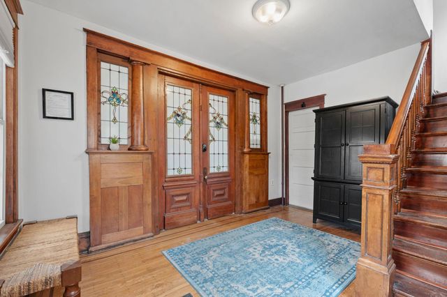 610 E 16th Street, Minneapolis, MN 55404