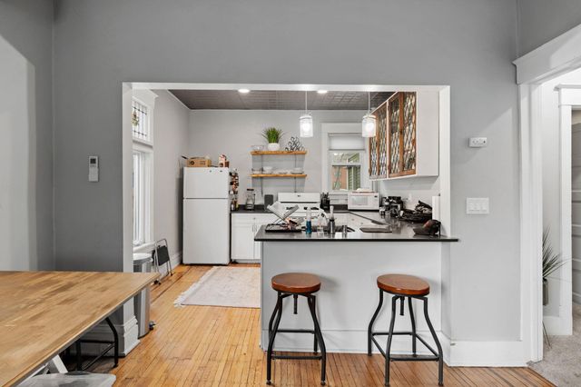 610 E 16th Street, Minneapolis, MN 55404