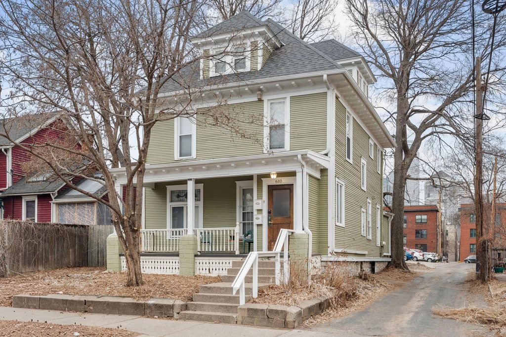 610 E 16th Street, Minneapolis, MN 55404