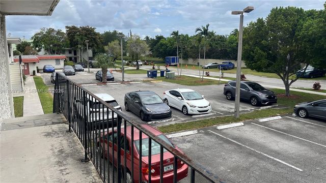 8701 SW 141st Street B8, Palmetto Bay, FL 33176