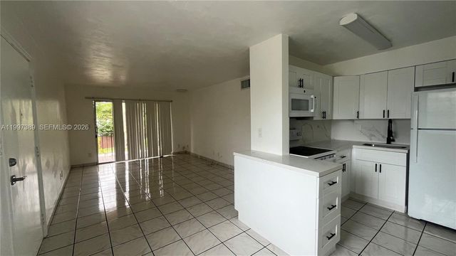 8701 SW 141st Street B8, Palmetto Bay, FL 33176