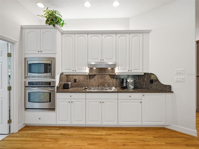 552 BOTTLEBRUSH COURT, New Smyrna Beach, FL 32168