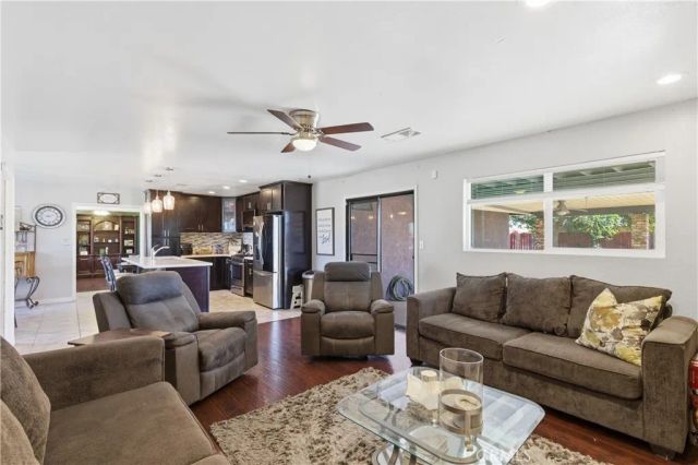8801 Hickory, California City, CA 93505