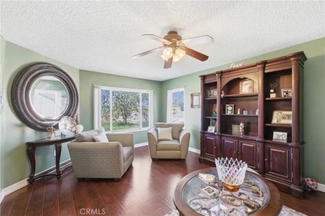 8801 Hickory, California City, CA 93505