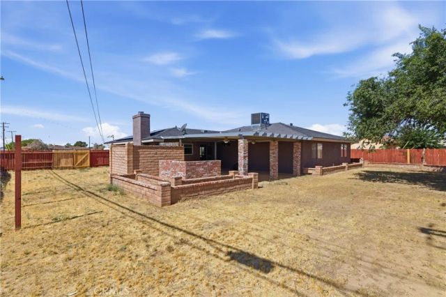 8801 Hickory, California City, CA 93505