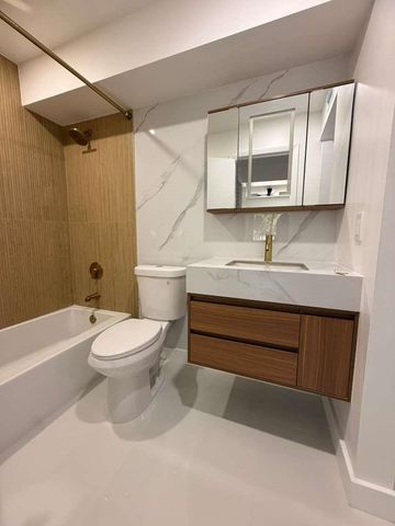 788 NW 92nd Avenue, Plantation, FL 33324