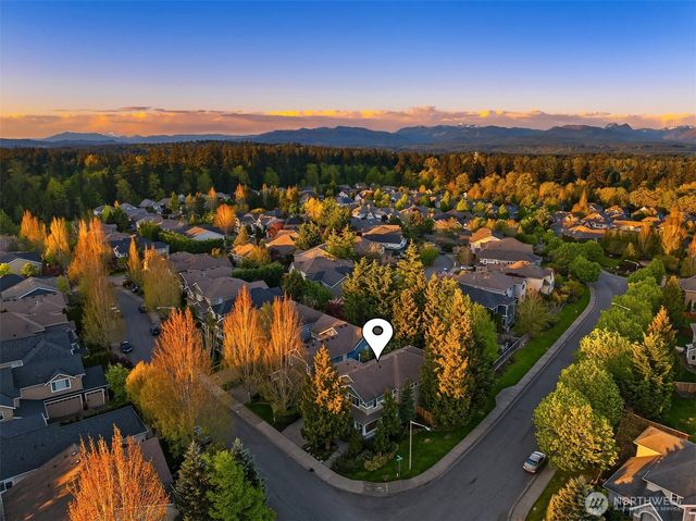 1032 272nd Place SE, Sammamish, WA 98075