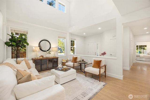 1032 272nd Place SE, Sammamish, WA 98075