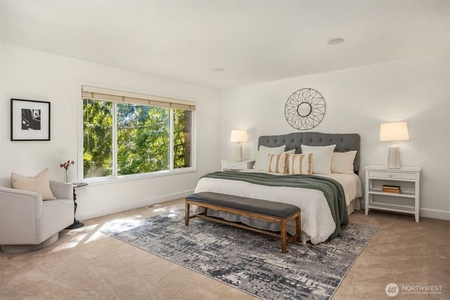1032 272nd Place SE, Sammamish, WA 98075