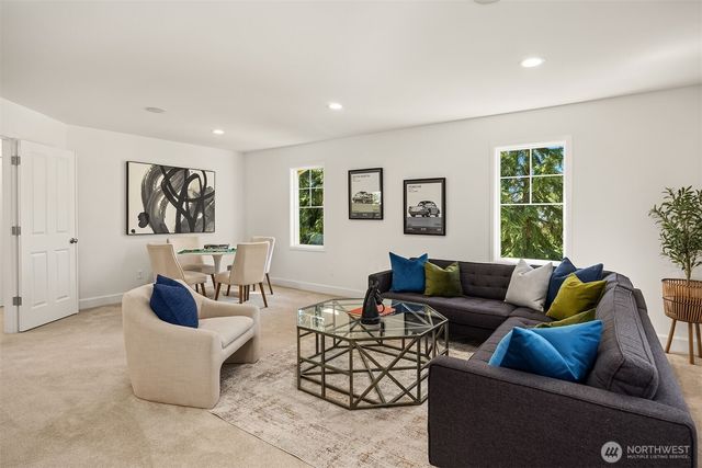1032 272nd Place SE, Sammamish, WA 98075