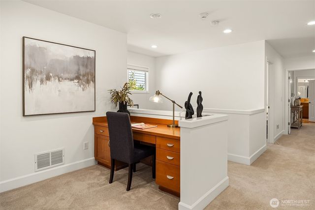 1032 272nd Place SE, Sammamish, WA 98075