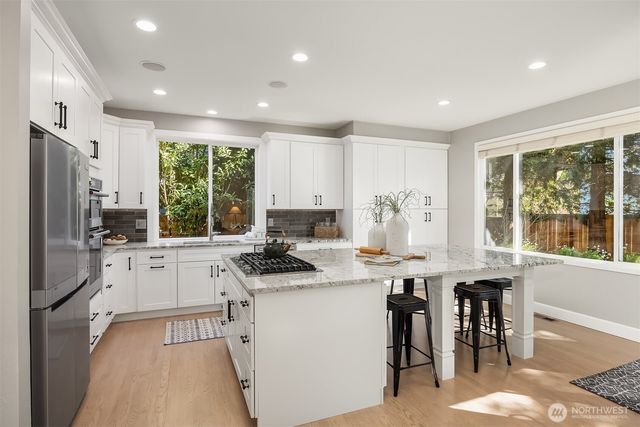 1032 272nd Place SE, Sammamish, WA 98075