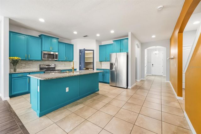 7918 PEACEFUL PAR DRIVE, Sarasota, FL 34241