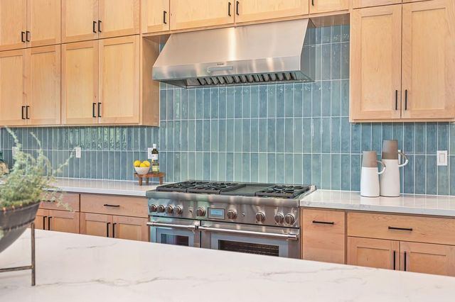 1794 Woodglen Dr, Folsom, CA 95630