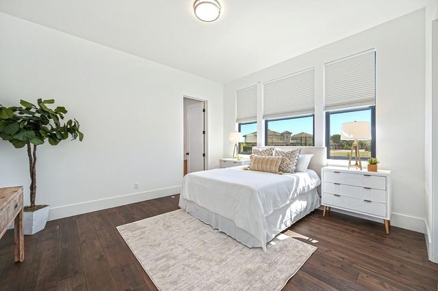 1794 Woodglen Dr, Folsom, CA 95630