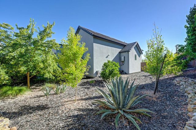 1794 Woodglen Dr, Folsom, CA 95630