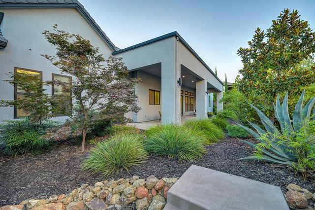 1794 Woodglen Dr, Folsom, CA 95630