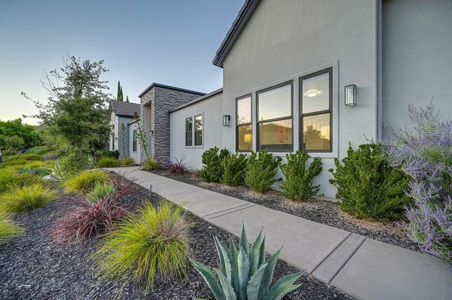 1794 Woodglen Dr, Folsom, CA 95630