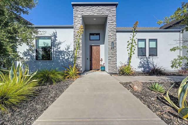 1794 Woodglen Dr, Folsom, CA 95630