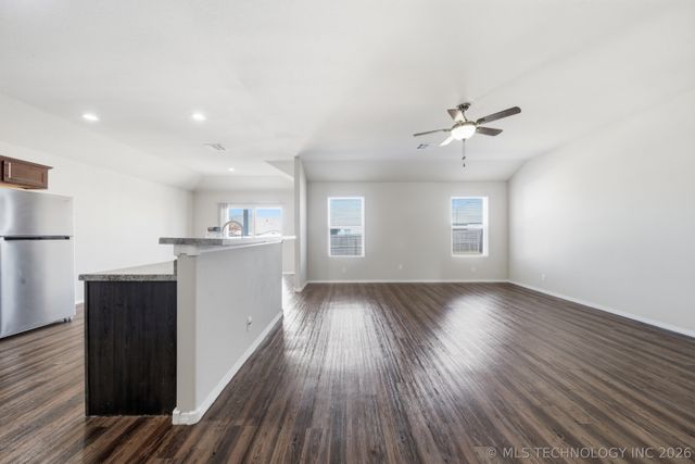 6057 E 147th Street S, Bixby, OK 74008