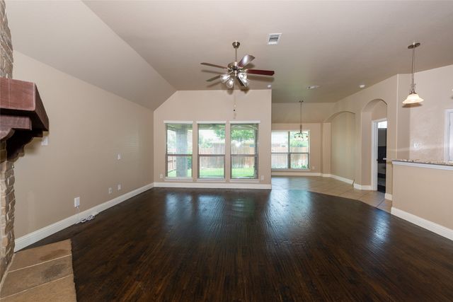 609 Rockhurst Trail, Keller, TX 76248