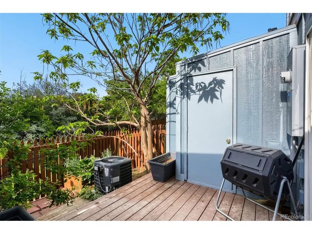 11913 E Kepner Dr, Aurora, CO 80012