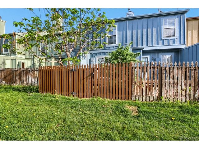 11913 E Kepner Dr, Aurora, CO 80012